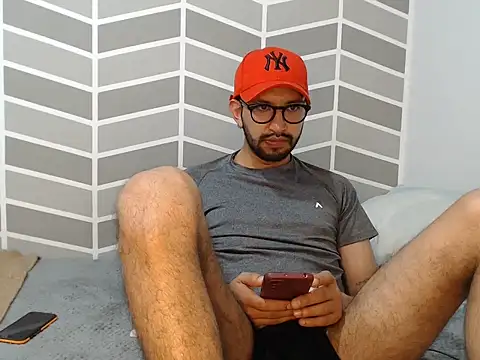 thomass1018 webcam