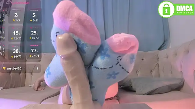 zoe_37 webcam