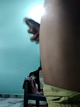 RAYI_Queen_4 webcam