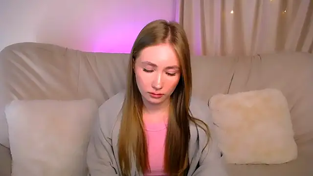 EllyColins webcam