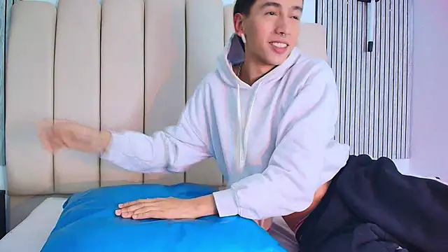 lian_cameron webcam