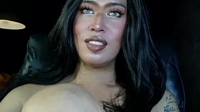 prettybushy webcam