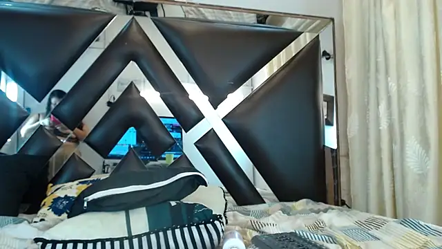 Madison_Copers webcam