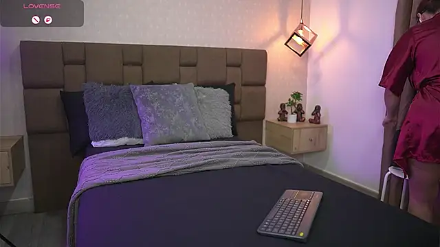 julieth_rojas - Julieth_Rojas's free webcam - UK Sex Cams