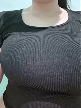 Shine_Mai webcam