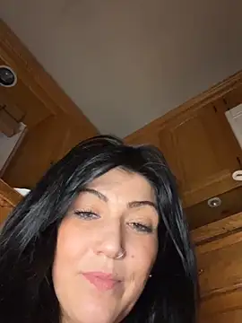 LittleMissEeve webcam