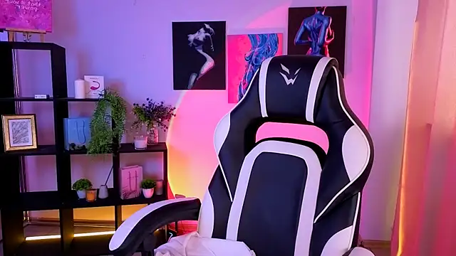 ElenaMonroe webcam
