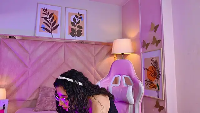 DemiJones_ webcam