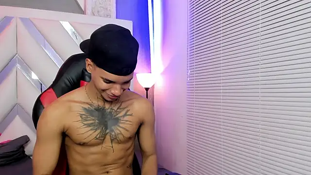 kai_storm77 webcam