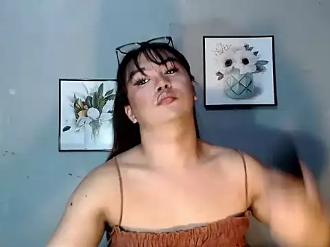 Asianblk_barbiedoll webcam