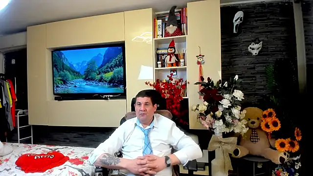 SpartacusDaddy48 webcam