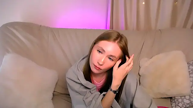 EllyColins webcam