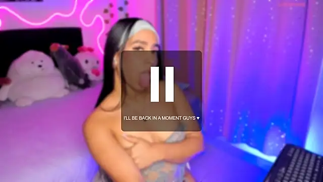 Vickysth webcam