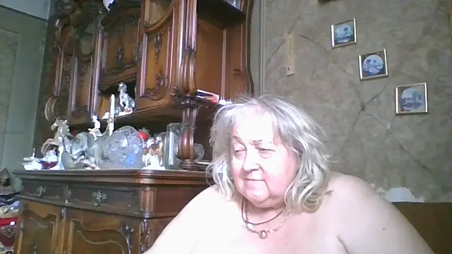 Lala-Love56 webcam