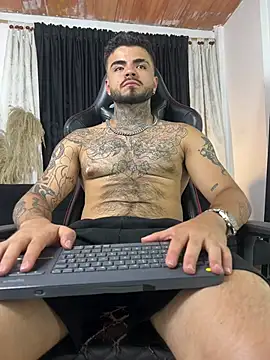 Benjii_Carter1 webcam