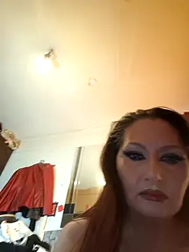dominatrixredsonyja webcam