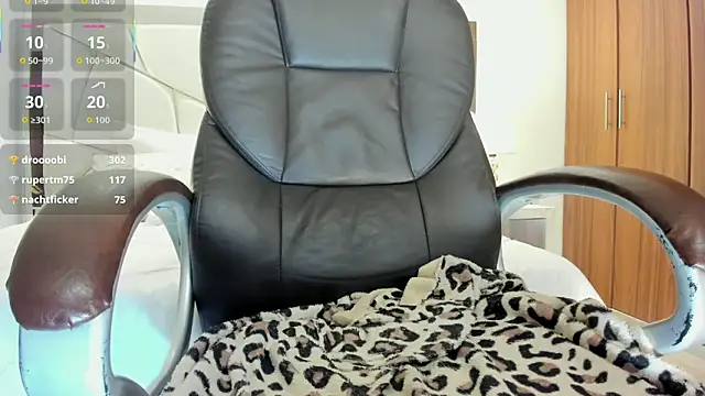 Natasha_Kiim_ webcam