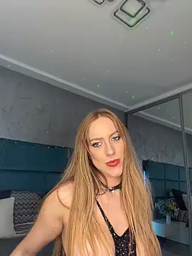 LunaAlya webcam
