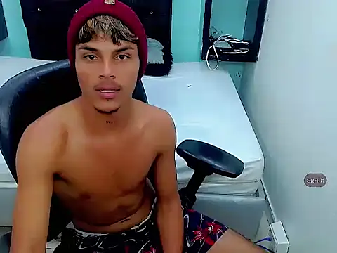 Angel_foxc13 webcam