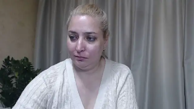 sweetpussy13 webcam