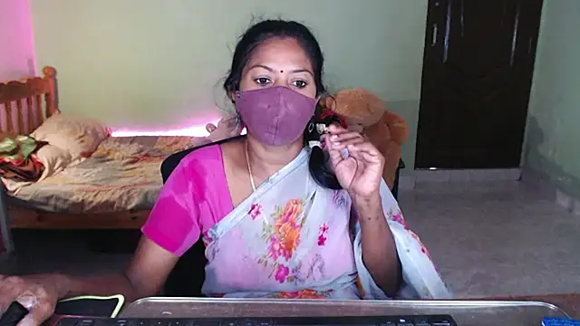 HotGulabi webcam