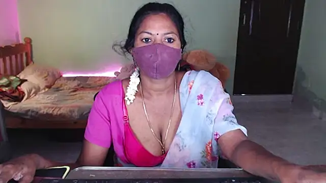 HotGulabi webcam