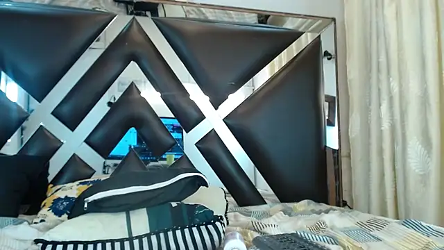 Madison_Copers webcam