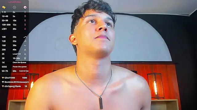Leo_Savage_ webcam