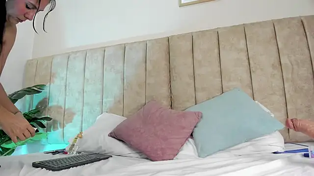 AgathaSavage webcam