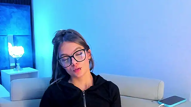AmmyJones_ webcam