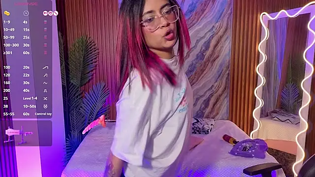 kristen_tay webcam
