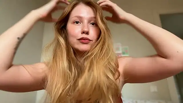 HoneyAudrey webcam