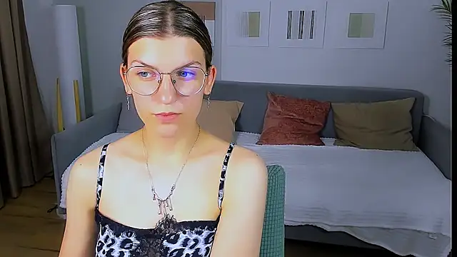 AnnaThorne webcam