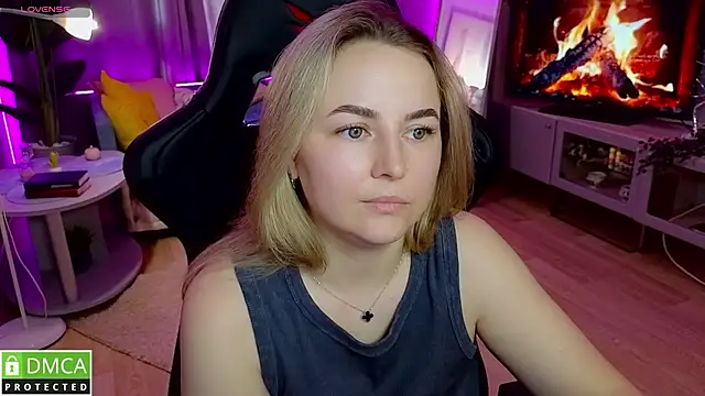 Mira_Mermayd webcam