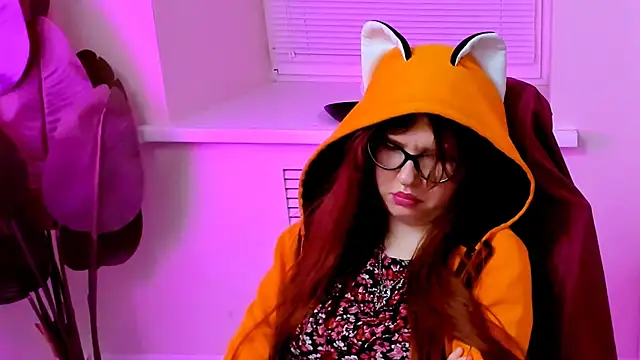 CarolGiggly webcam