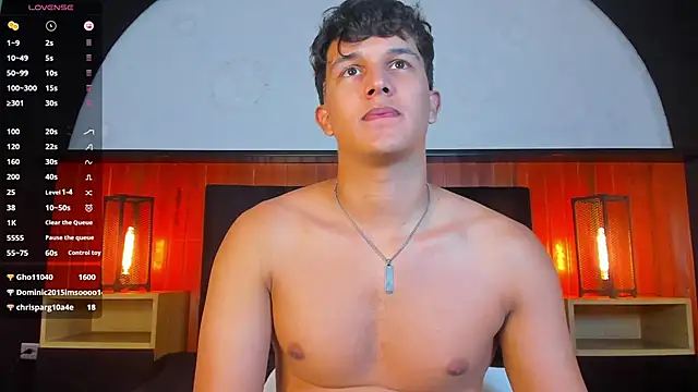 Leo_Savage_ webcam
