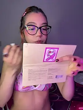 Valen-Foxx1 webcam