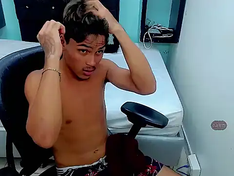 Angel_foxc13 webcam