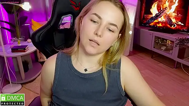 Mira_Mermayd webcam