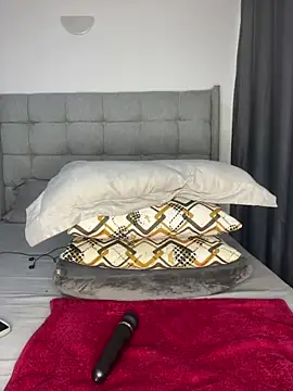 prettiepearl webcam