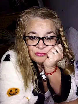 momismilf544 webcam