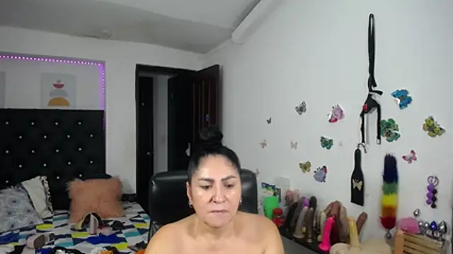 mature_bigboobs10 webcam