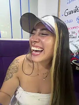 ManuelaVeeleez webcam