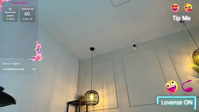 SashaVellor webcam