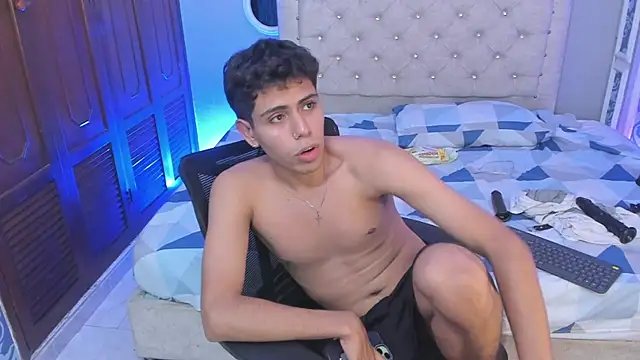 hunterwest06 - Hunterwest06's free webcam - UK Sex Cams