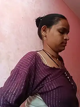 nena_indian_pussy (F young) - Only C2C and private dimand