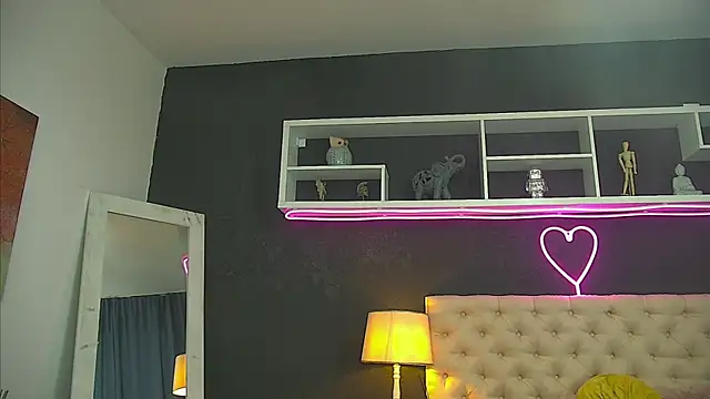 TaniaKaverina webcam