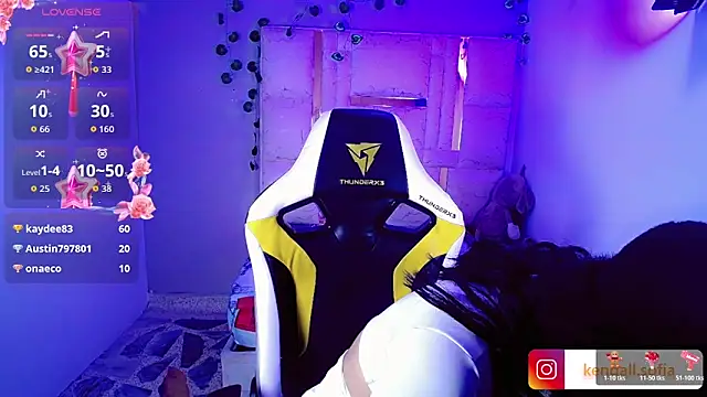Sophiaa_doll_ webcam
