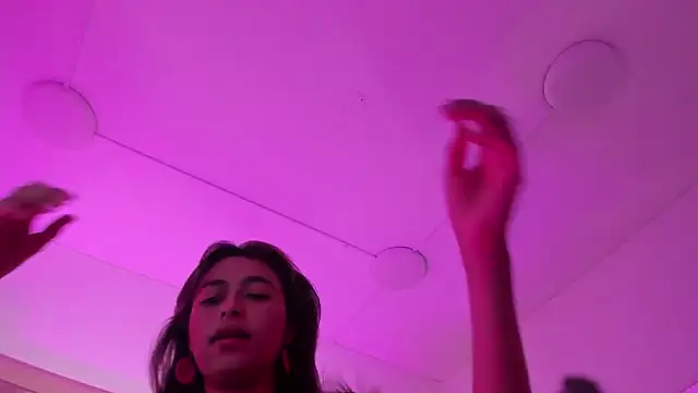 LezyTompson webcam