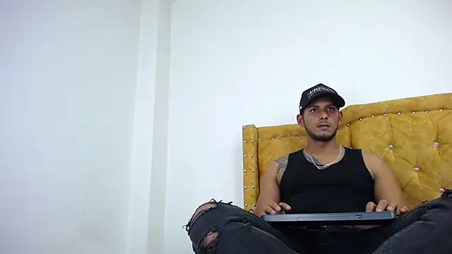 Chris_Dick23 webcam